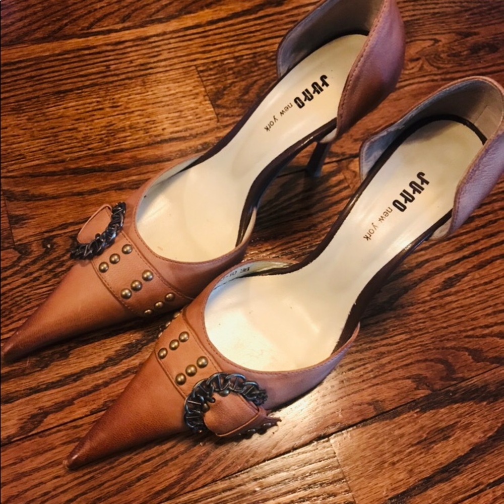 Designer leather pumps size 6